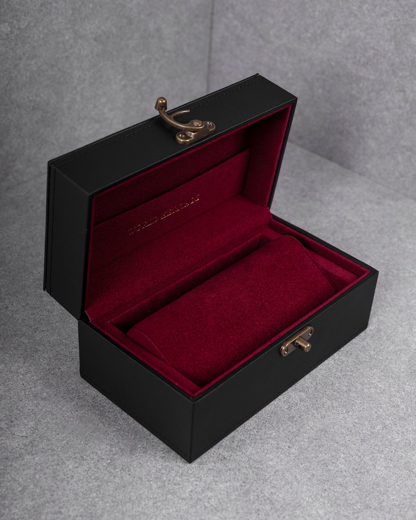 Tomaz TWBB06 Watch Box (Black Red)