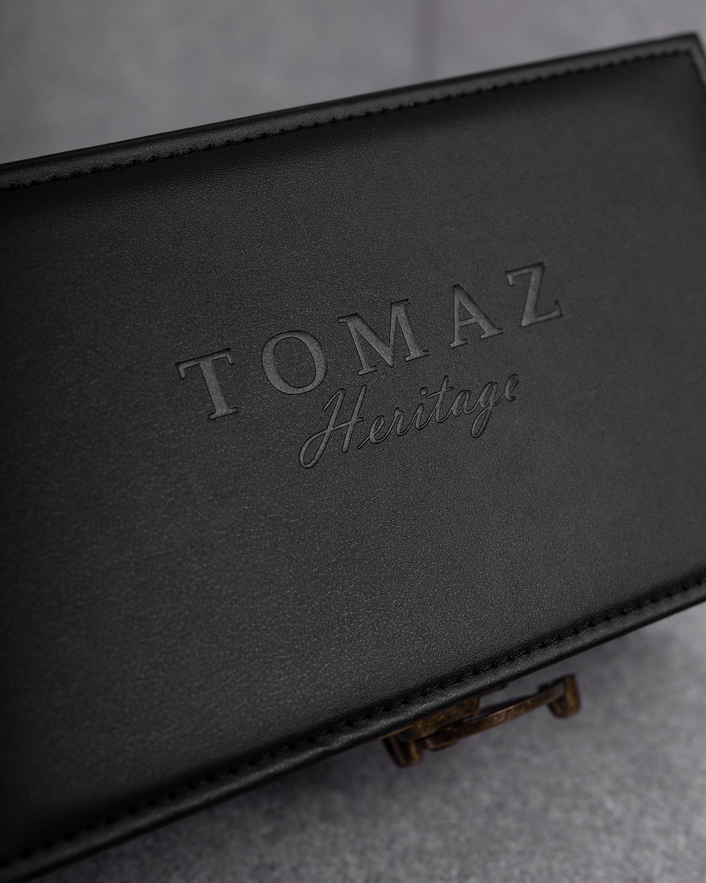 Tomaz TWBB06 Watch Box (Black Red)