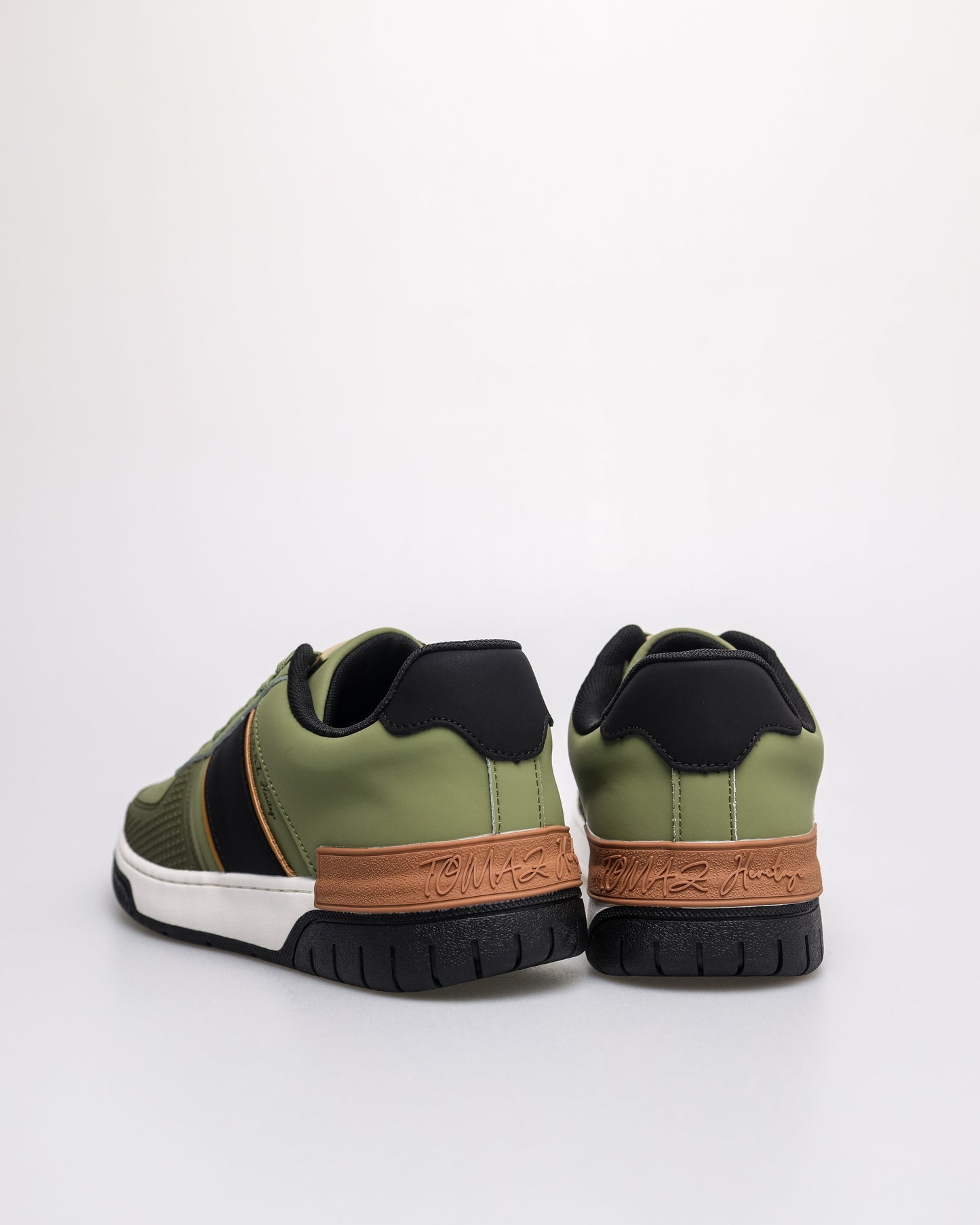 #color_green/black