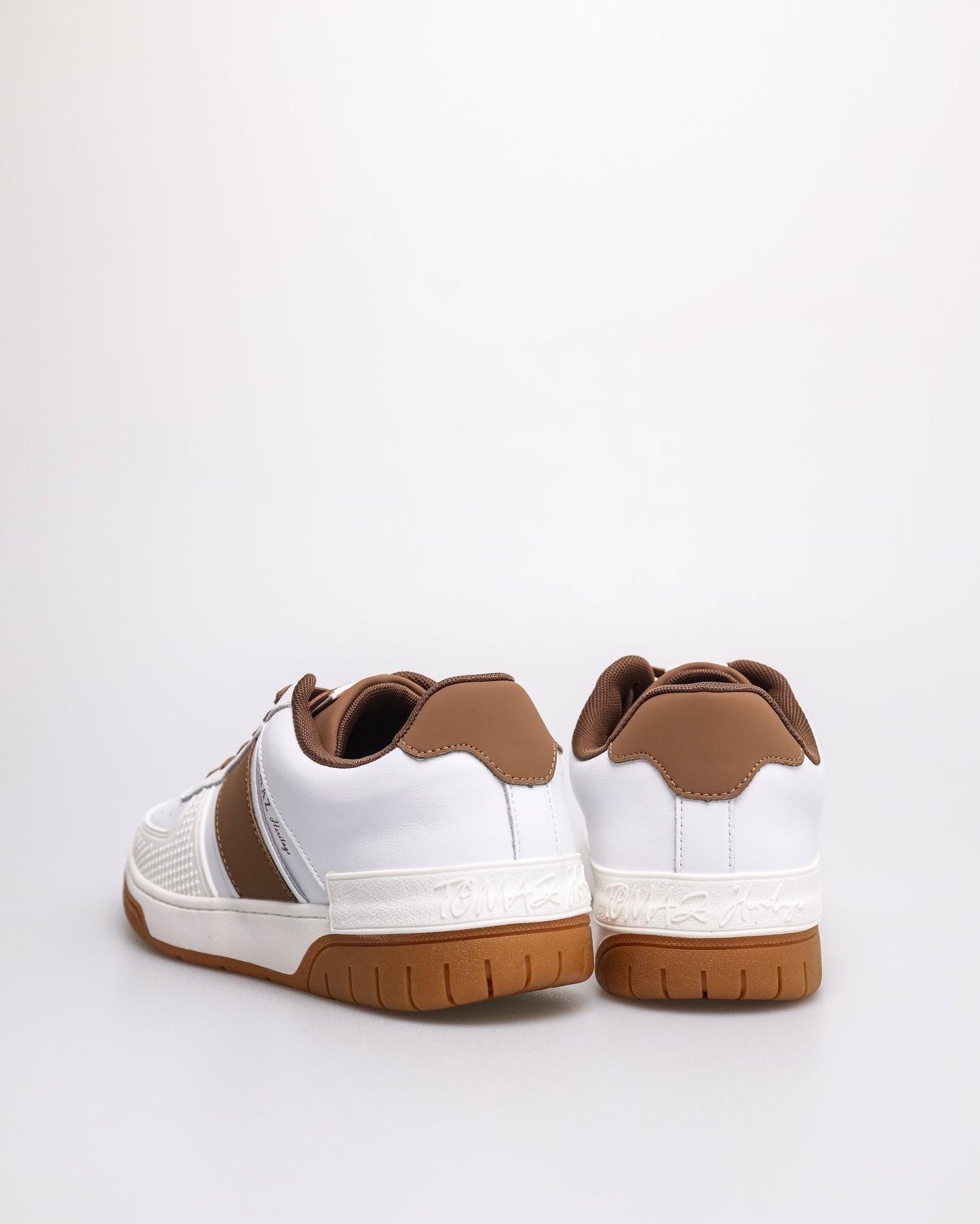 #color_white/brown