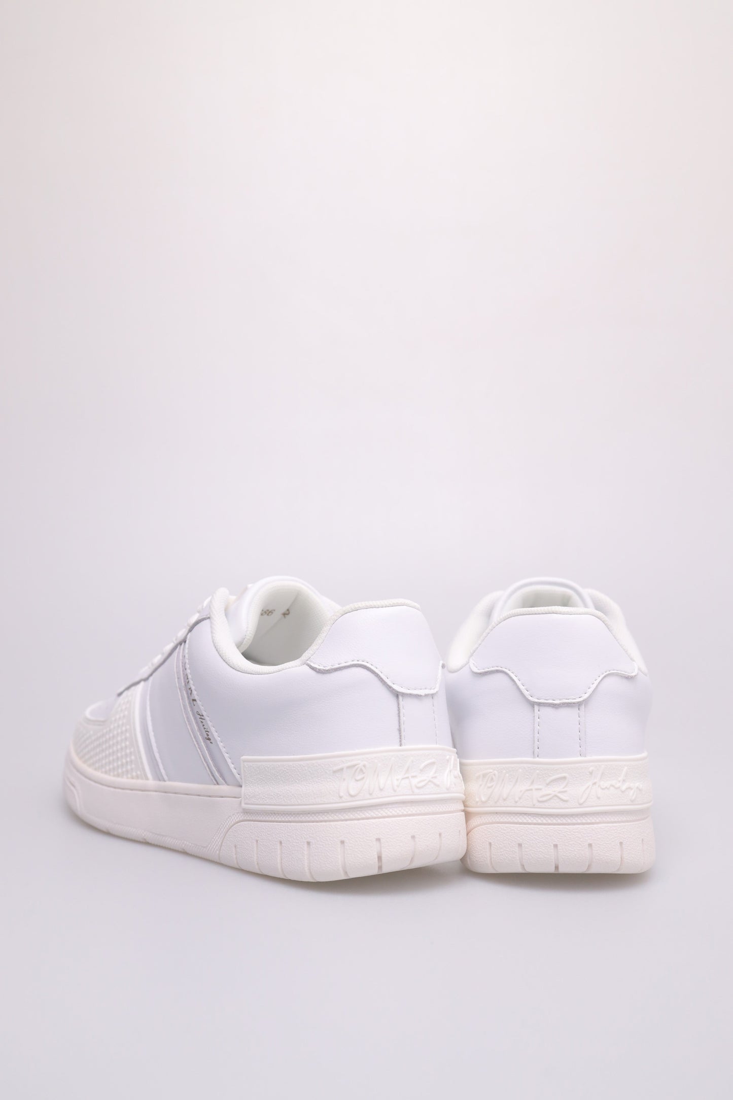 #color_white
