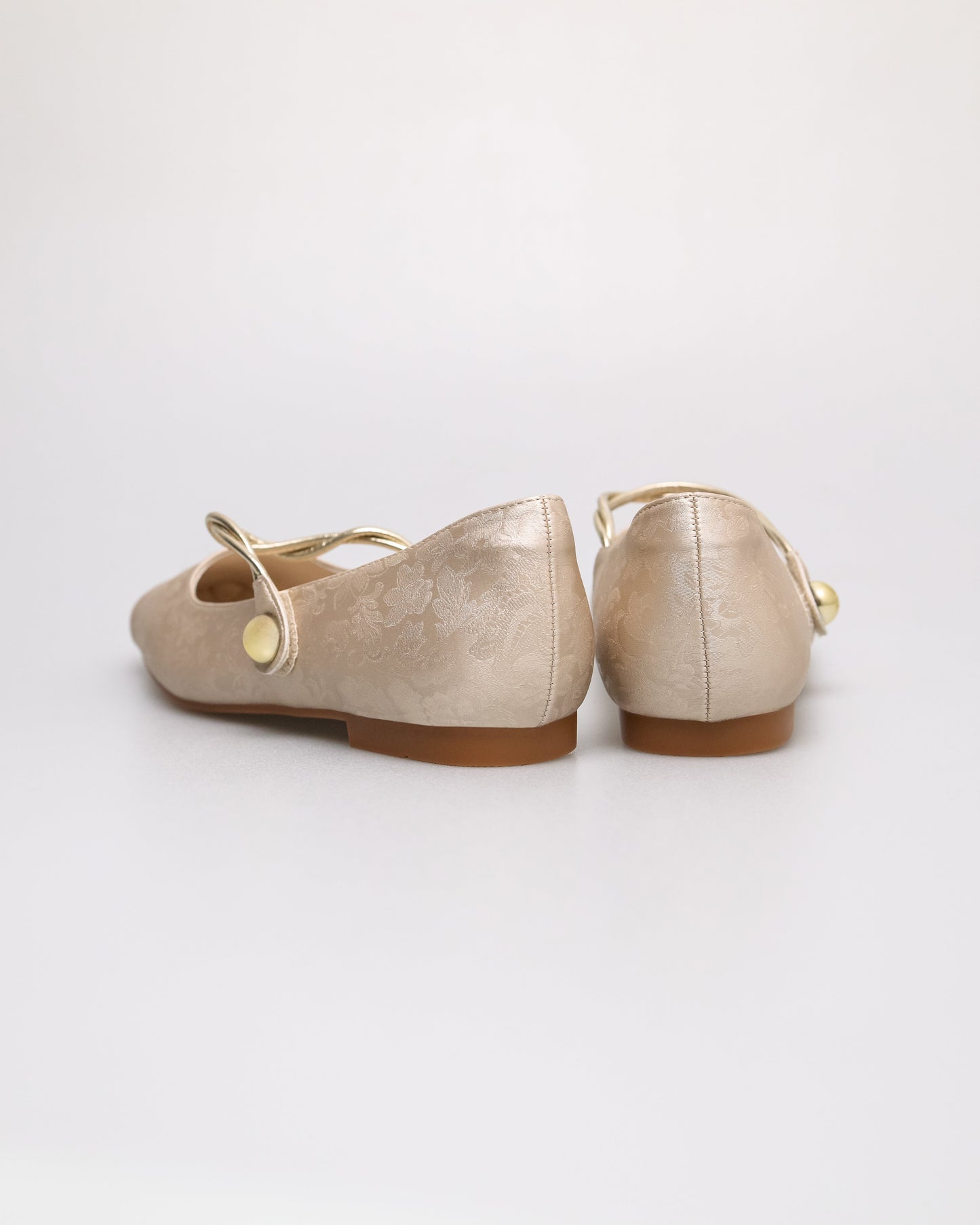 #color_cream/gold