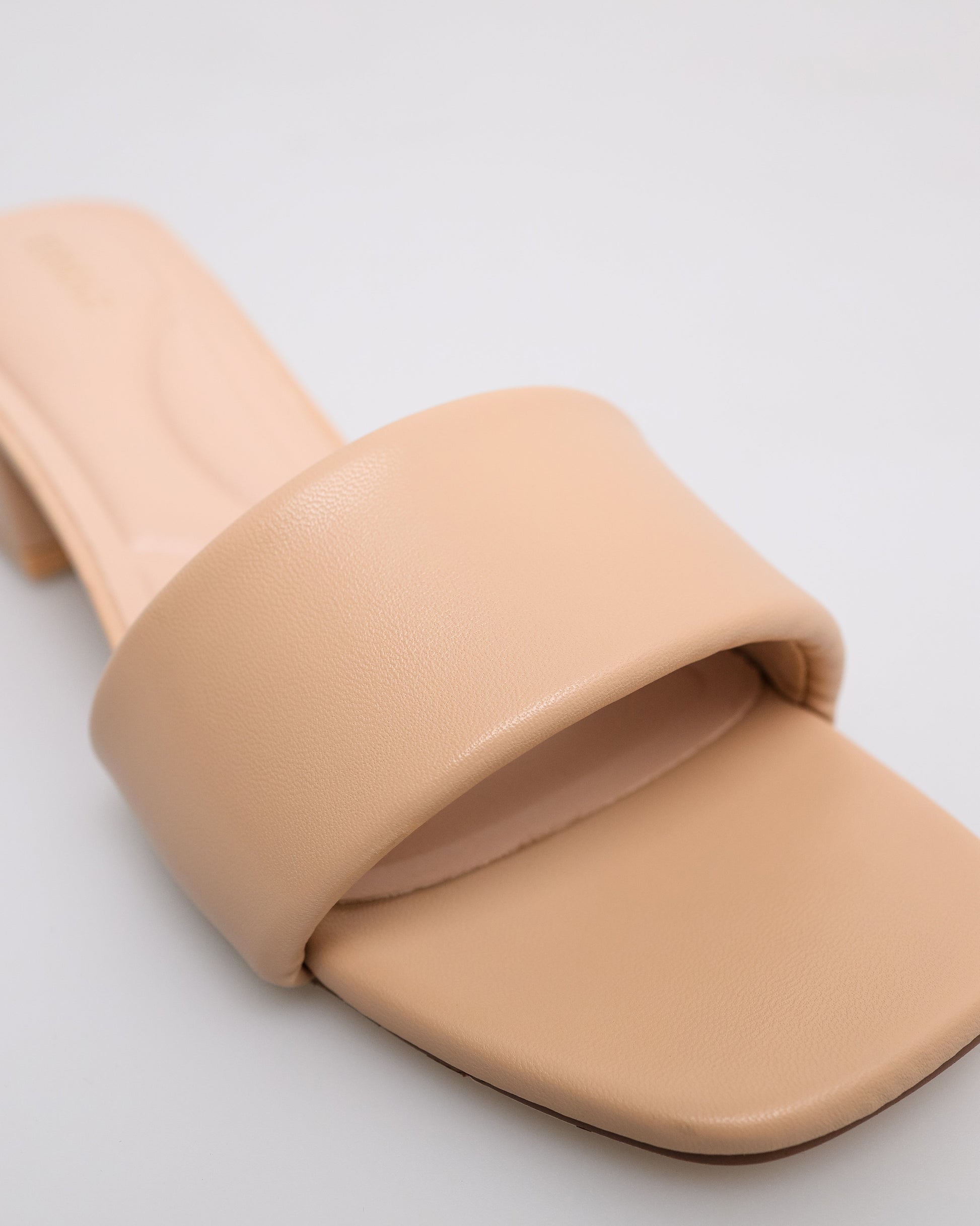#color_beige